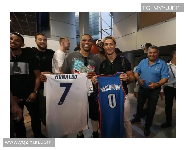 足球明星齐聚致敬詹姆斯视频展现篮球与足球的完美融合与友谊